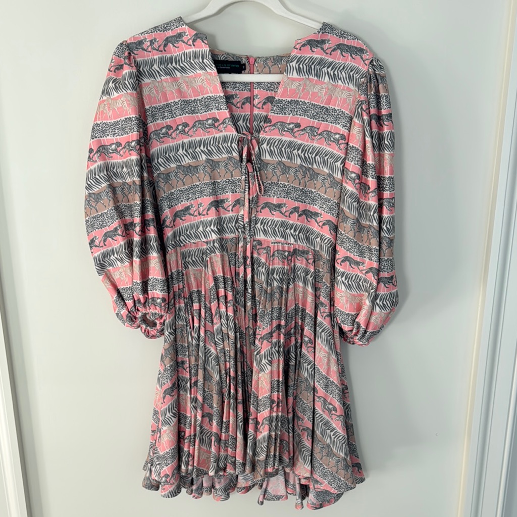 No Pise La Grama Pink Animal Print Dress